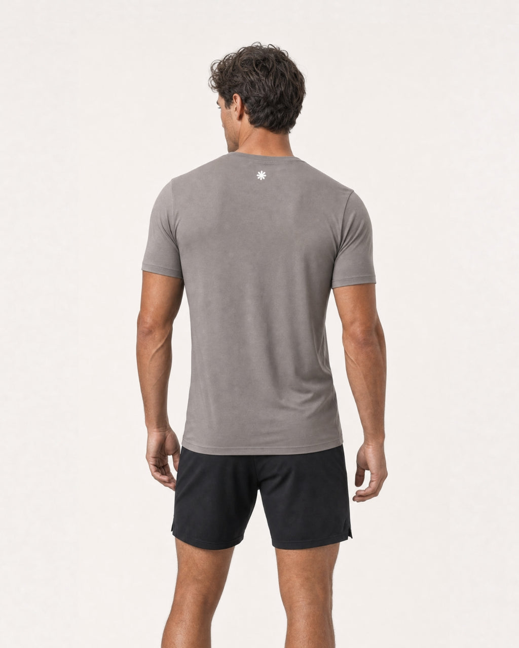 PERFORMANCE T-SHIRT