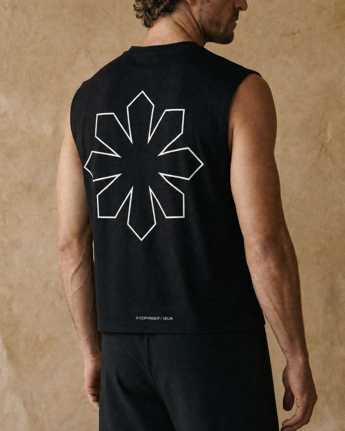 CREST TANK